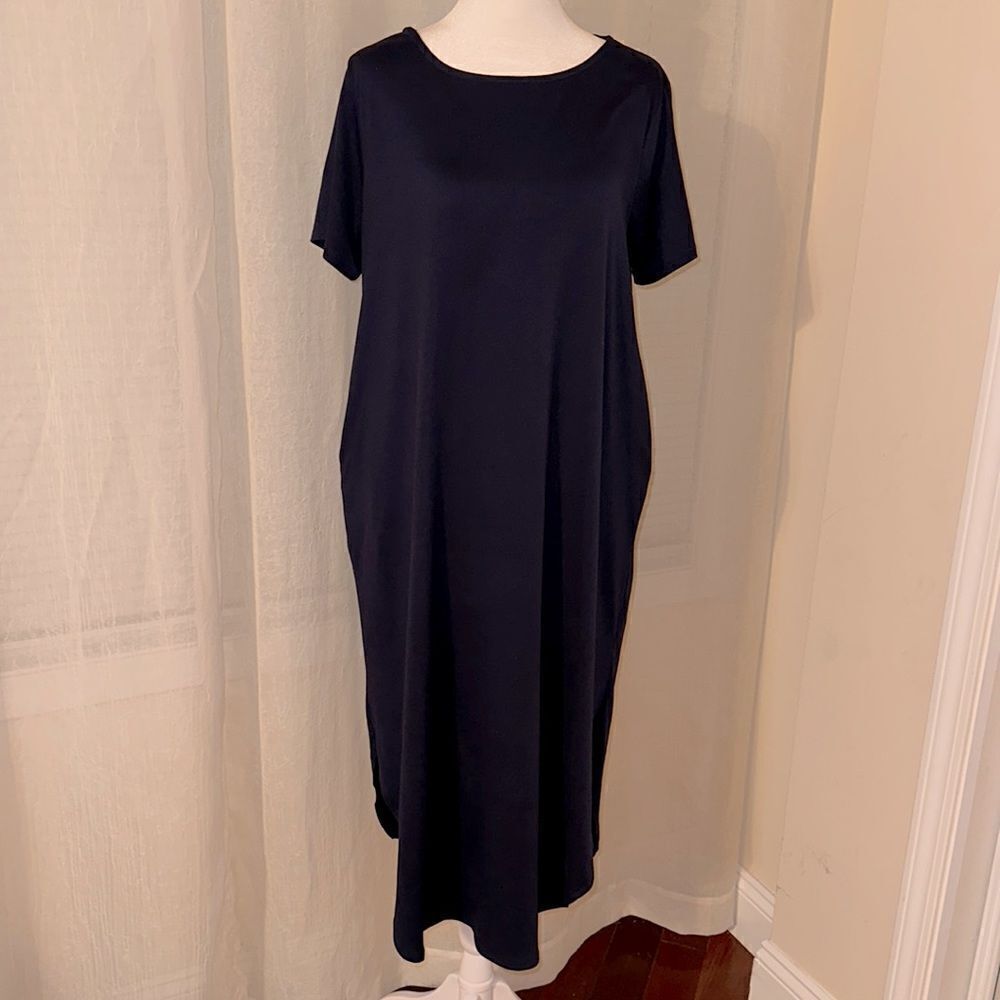 P & Rose S Navy Crewneck Short Sleeve Butter soft Curved Hem Maxi Dress Pockets